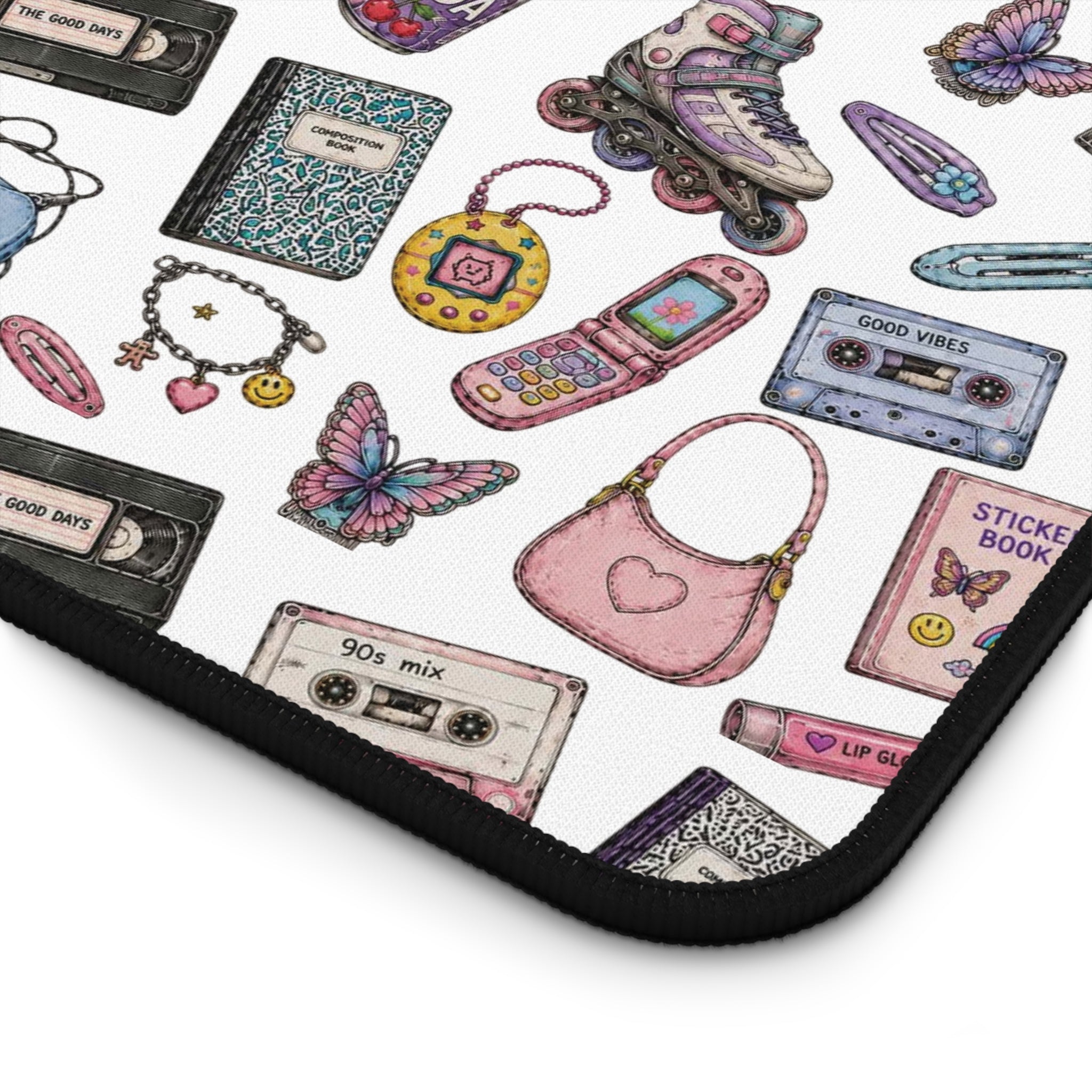 Loading... | Miracle of Roses Desk Mat