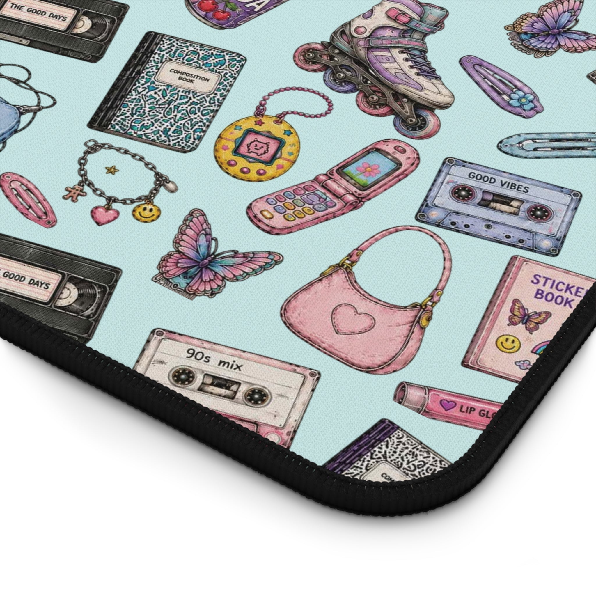 Loading... | Miracle of Roses Desk Mat