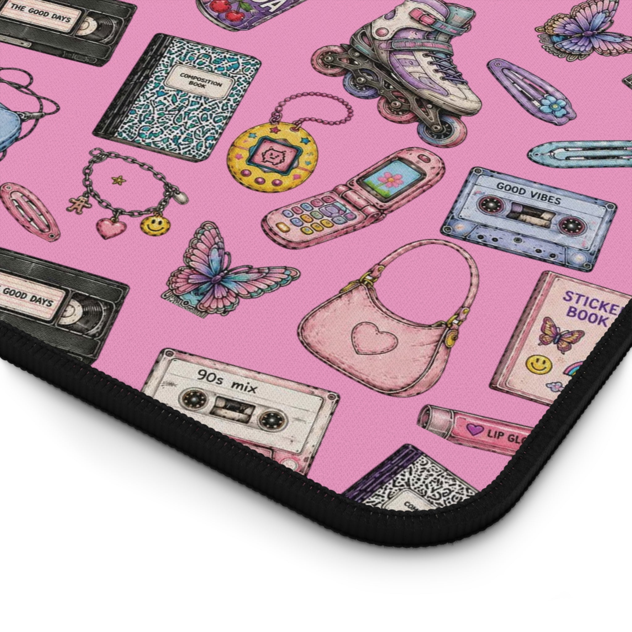 Loading... | Miracle of Roses Desk Mat