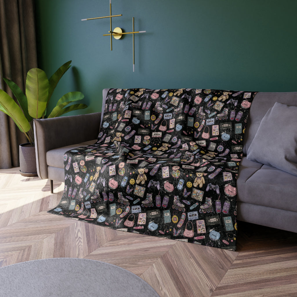 Saturday Morning | Miracle of Roses Blanket-Black